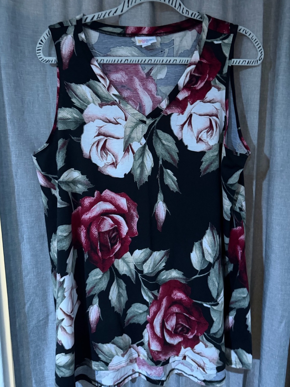 LulaRoe Kristina Floral Sleeveless V-Neck Top - Black with Red & Blush Roses